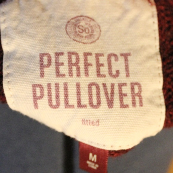 Maroon Soft Knit Sweater - Picture 3 of 4